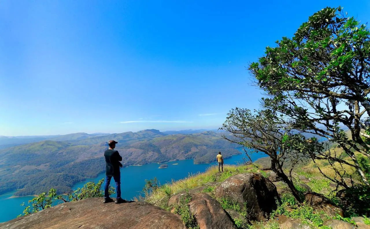 Resort 10 Degrees North By Avni Holidays Idukki