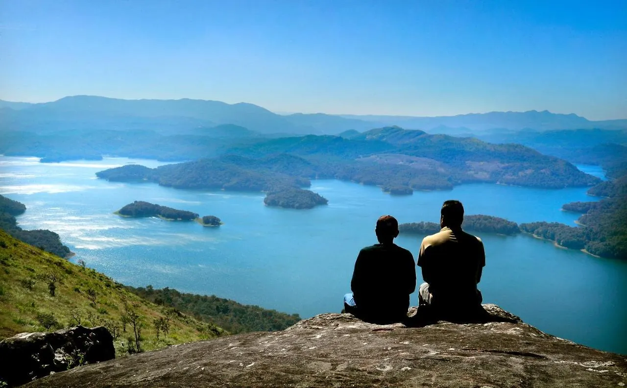 10 Degrees North By Avni Holidays Idukki