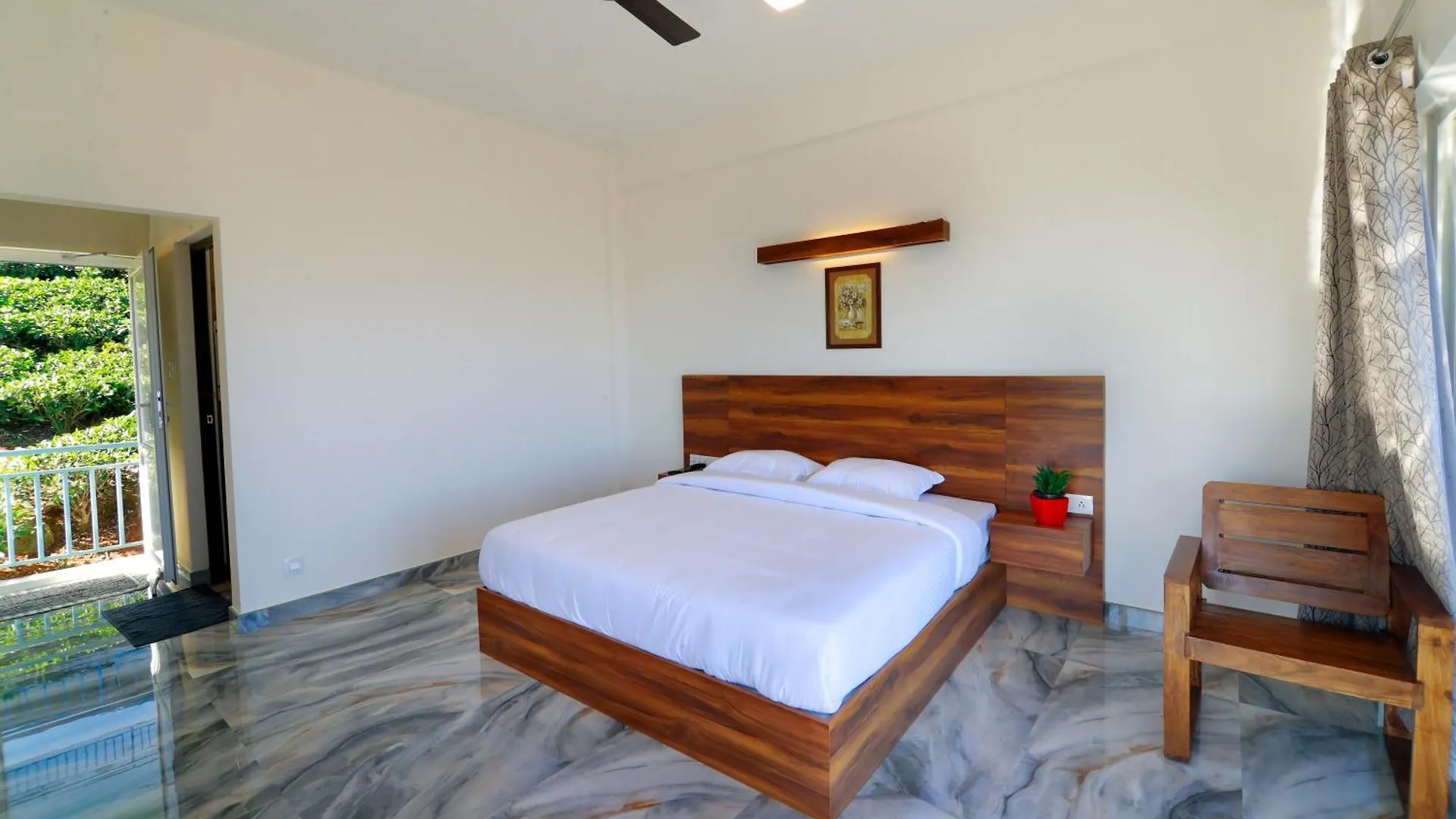 10 Degrees North By Avni Holidays Idukki 0*,  India
